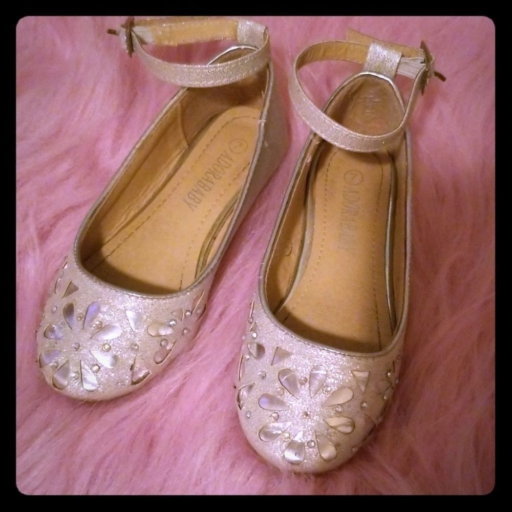 Adorababy Silver Sparkle Mary Jane Style Size 7